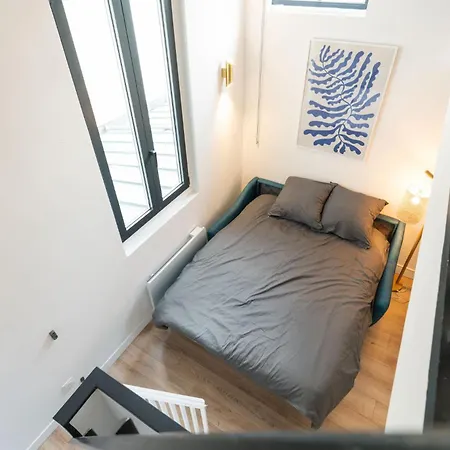 Loft House 2 Bedroom Bastille Ac By Lcc Agency Parigi